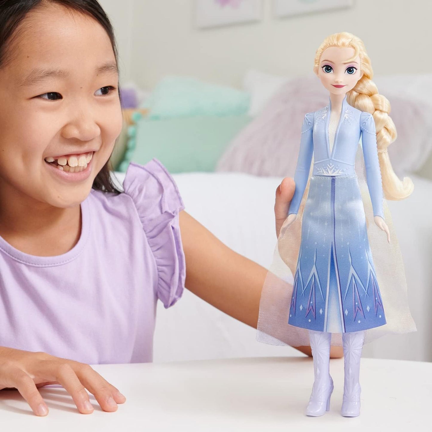 Disney Frozen 2023 Elsa Posable Fashion Doll with Signature Clothing and Accessories Inspired Frozen 2 Movie for Ages 3+ (HLW48)