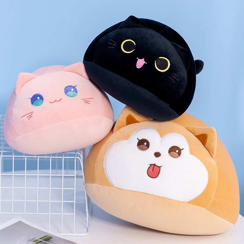The Three Happy Round Cats