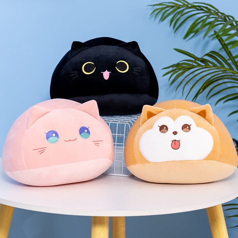 The Three Happy Round Cats