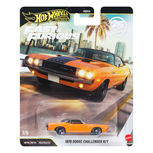 Hot Wheels Premium Car Fast & Furious 1970 Dodge Challenger R/T, 1:64 Scale Die-Cast Car for Collectors